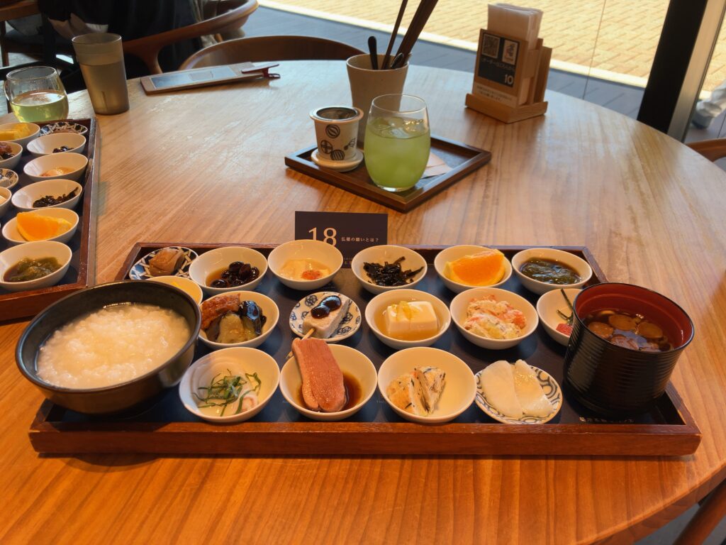 築地本願寺カフェTsumugi