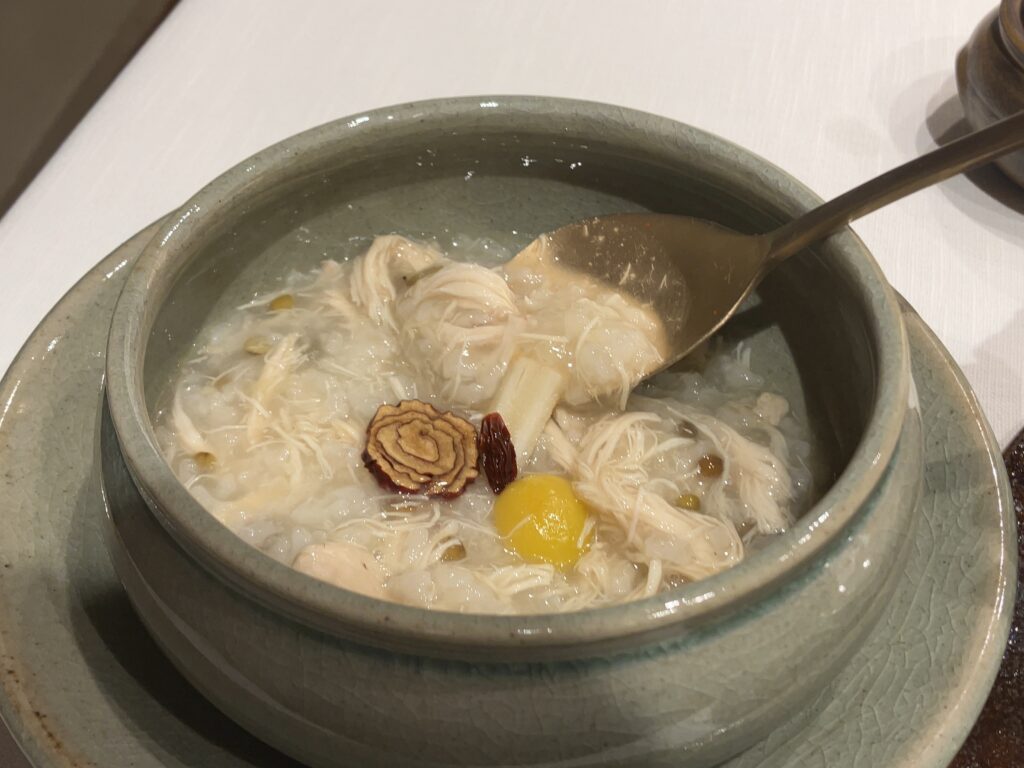 東京 銀座「韓国宮廷薬膳料理 尹家(ユンケ)」の料理の写真