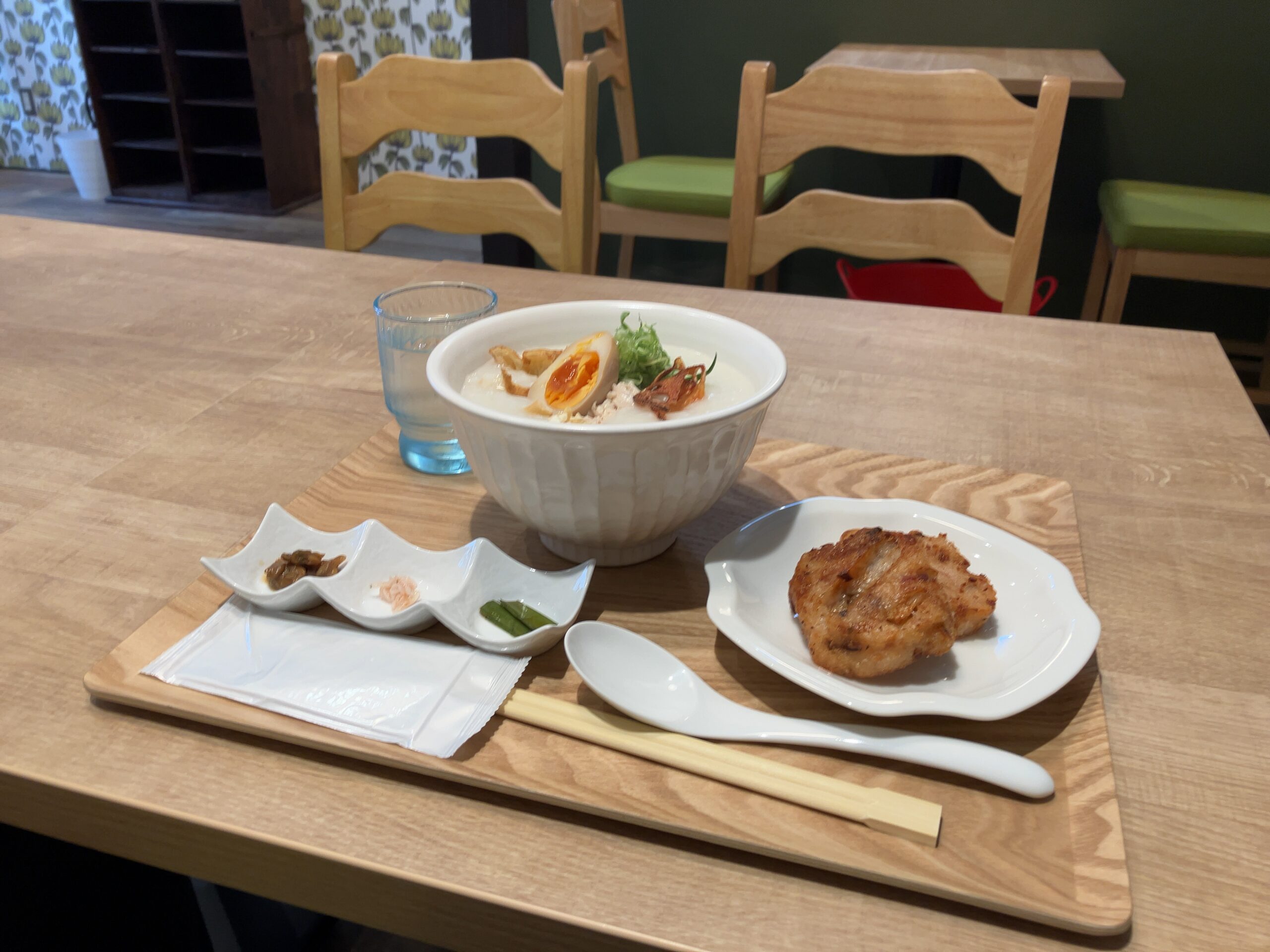 京都「富小路粥店」のおかゆセットの写真